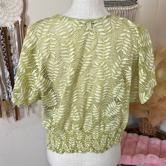 Avocado Green Leaf Patterned Top by June & Hudson/ Size XL - Picture 5 of 9